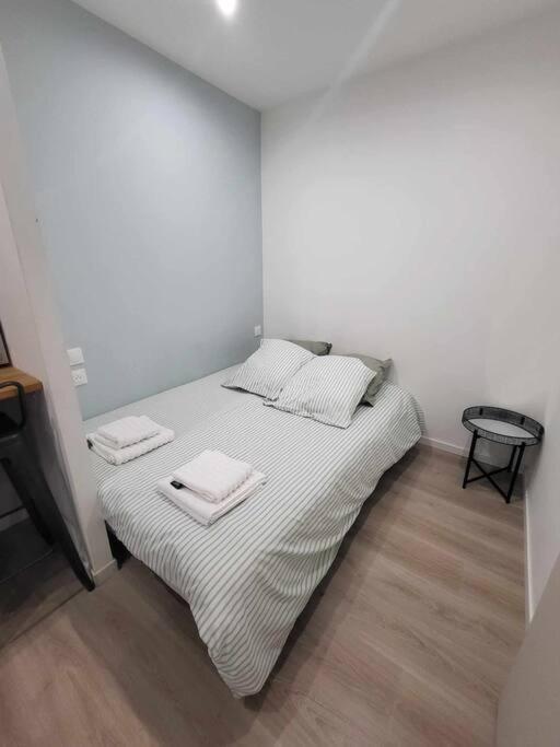 Appartement Canada 1 Valenciennes Exterior photo